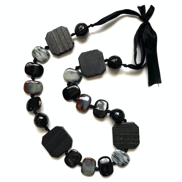 Luna -Leena armband Stone zwart/grijs - één maat volwassen - gerecycled en gemaakt van bestaande kettingen van Nepal