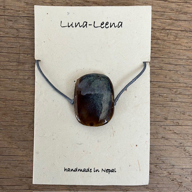 Luna -Leena armband Stone zwart/grijs - één maat volwassen - gerecycled en gemaakt van bestaande kettingen van Nepal