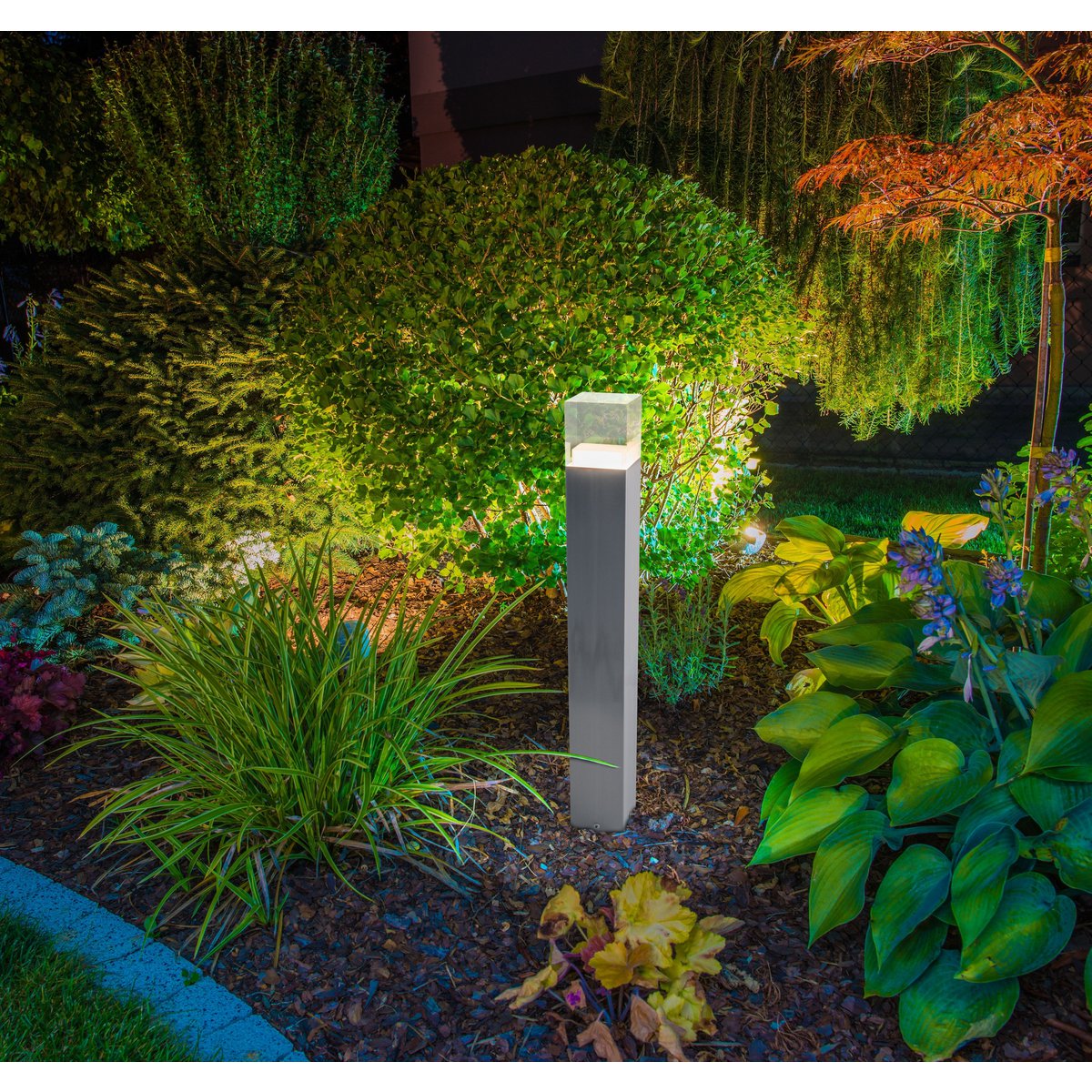 LED Outer Socket Light "Leah" gemaakt van metaal en plastic in stalen blanke, geïntegreerde LED, padlichten