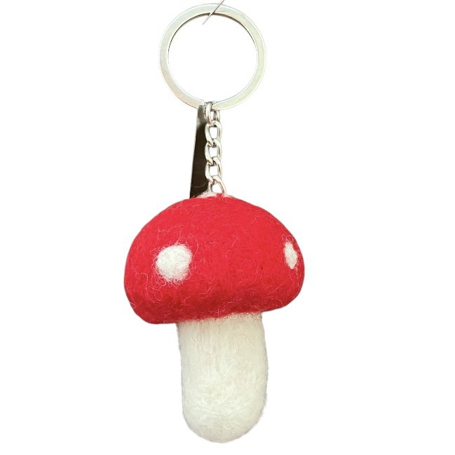 Luna -Leena Keychain Mushroom - Bag Charm - Rood - Wool Filt - Handmade in Nepal
