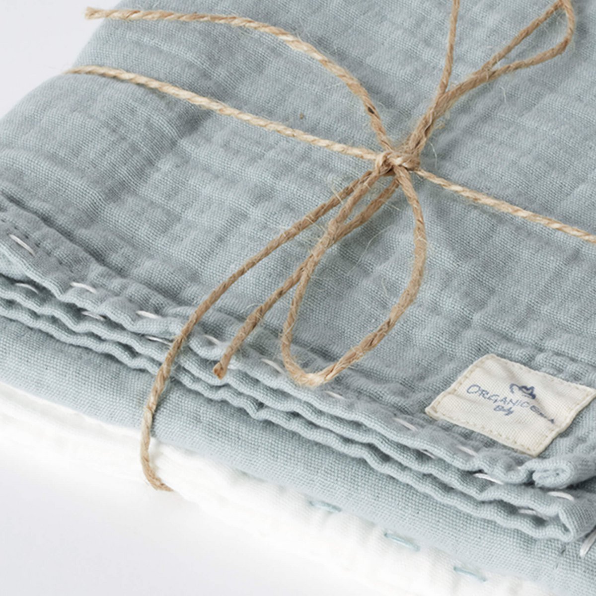 Organicera biologische katoenen mousseline set van 2 pc's, hand geborduurd, aqua