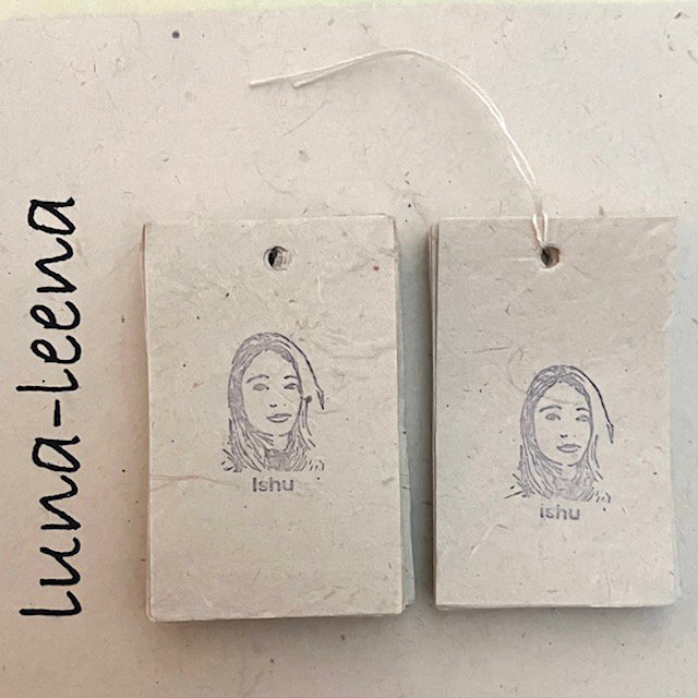 Luna-Leena haarspeldjes roze 2x - gebroken wit - zachte wol - handgehaakt in Nepal