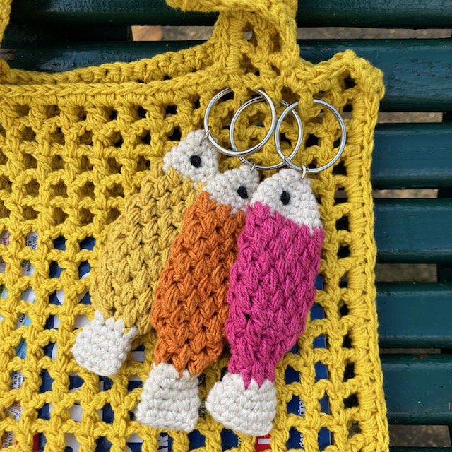 Luna -Leena Keychain Fish - Bag Charme - Oranje - Organisch katoen - Handhaak in Nepal - Baghanger