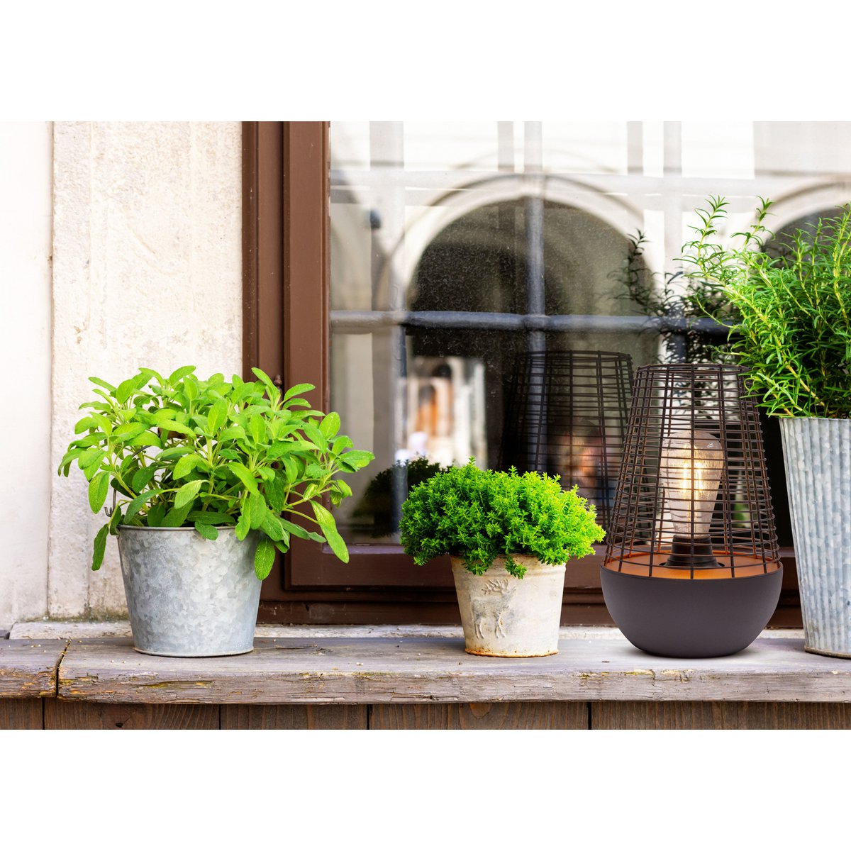 LED Decol Light 27 cm hoog, gemaakt van metaal in zwart, stevig gebouwd -in LED, decoratie voor buiten