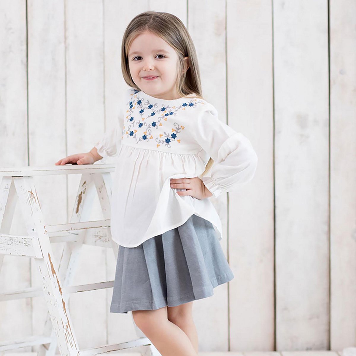 OrganicEra Biologische Vual babymeisjestuniek met borduursel, wit