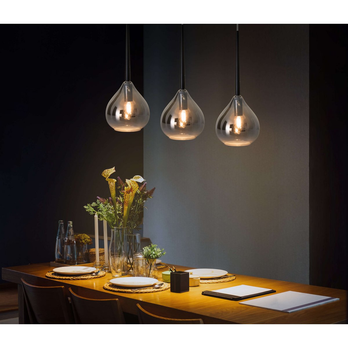 Hanger lamp "vaso", hanglamp gemaakt van metaal en rookglas in antraciet, met E14 -versie, voor eetkamer, woonkamer, hal of kantoor, met een Øvon 16 cm