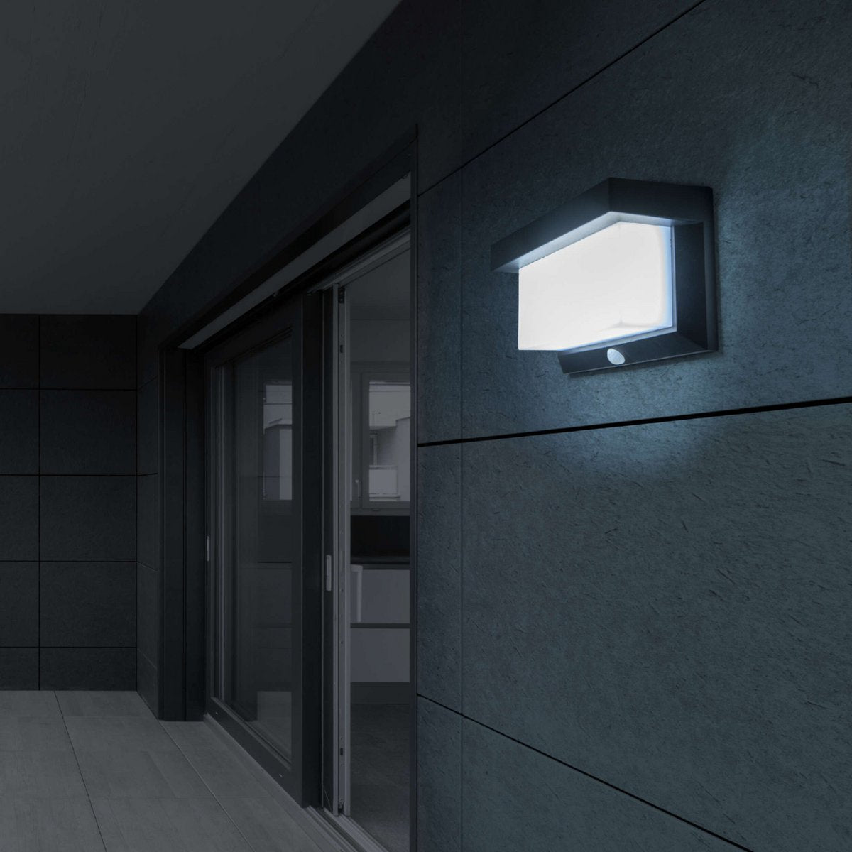 LED Solar Buitenwandlamp met bewegingsdetector, voor buiten, wandlamp - Plastic in zwart, met geïntegreerde LED