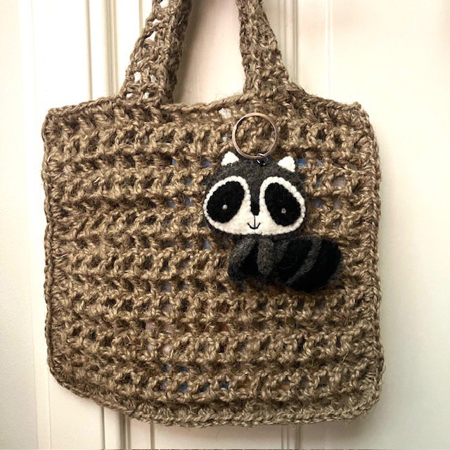 Luna -Leena Keychain Flat Racoon / Panda Gray - Bag Charm - Wool Filt - Handmade in Nepal