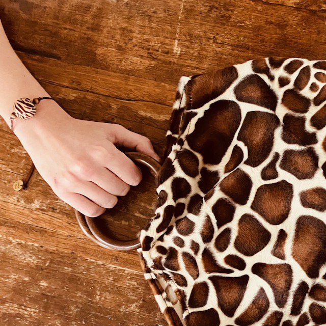 Luna -Leena armband Leopard Brown - One Size volwassen - gerecycled en gemaakt van bestaande kettingen van Nepal