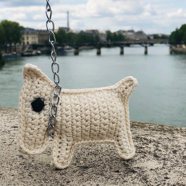 Luna -Leena Keychain Dog Bobby Off White - Bag Charm - Organic Cotton - Hand Crochet in Nepal