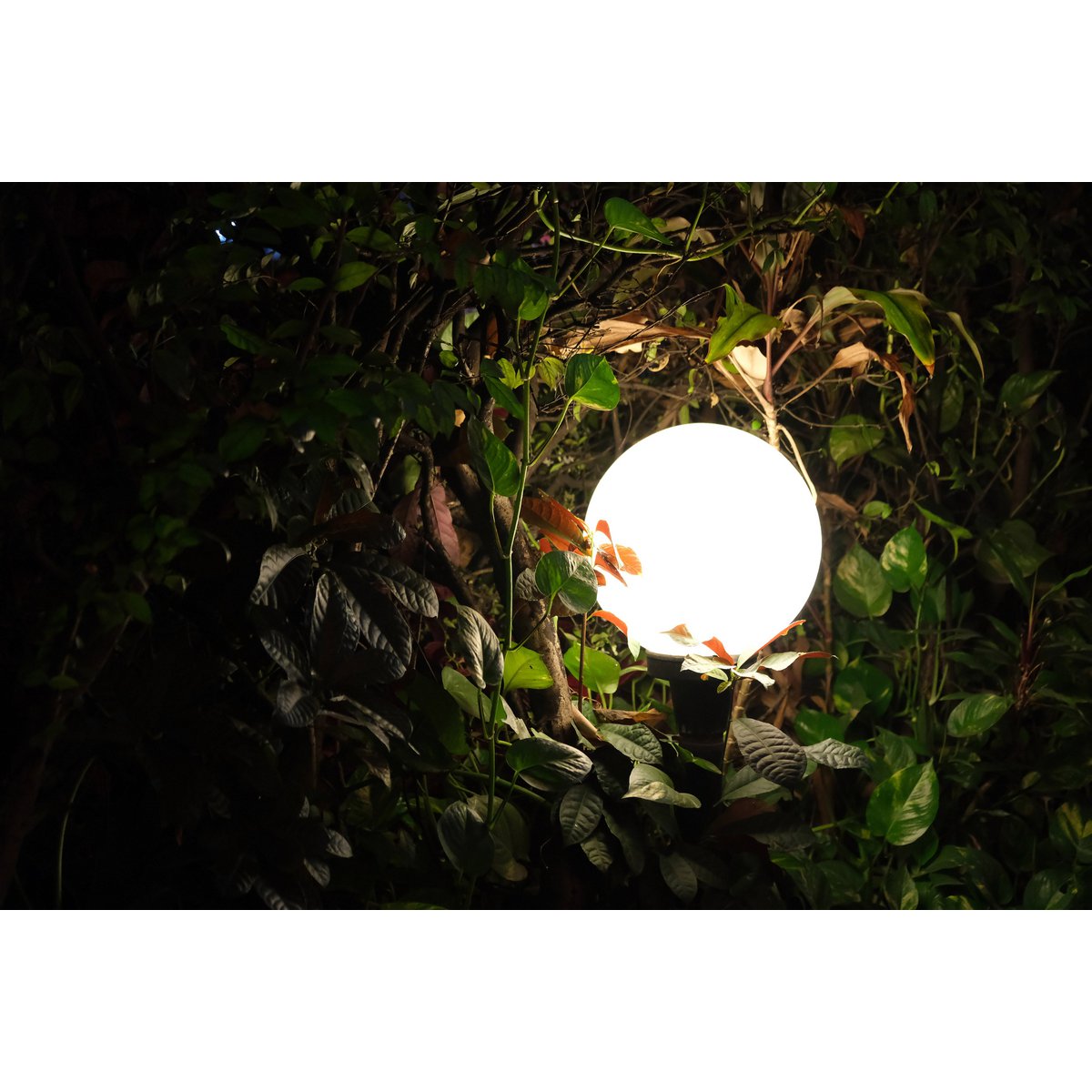 Buiten de Spitical Spit "Ball" D: 30 cm, voor buiten, plastic aarde spies, wit, E27, - Wegelettes