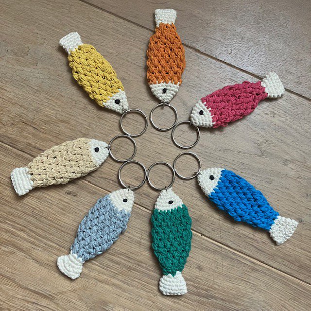 Luna -Leena Keychain Fish - Bag Charm - Sand - Organic Cotton - Hand Haak in Nepal - Bag Hanger