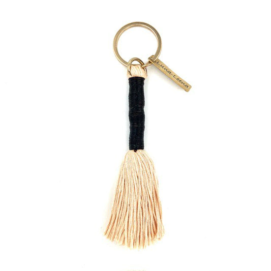 Luna -Leena Keychain Lange Tassel Black - Bag Charm - Organisch katoen en dun leer - handgemaakt in Nepal - Bag Hanger
