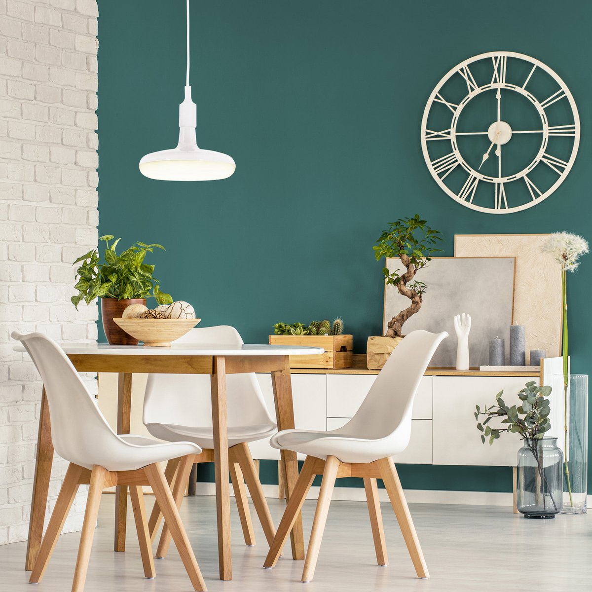 Hangende lamp "UFO" LED witte hangende lamp gemaakt van plastic met E27 -aansluiting inclusief lampen