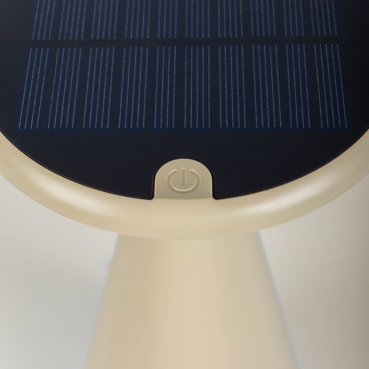 Zonne -batterijtafellamp "Palu" voor buiten en binnen, gemaakt van plastic in beige, 20 cm hoog