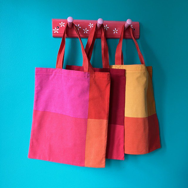 Luna -Leena Bag Kids Tara - rood/roze/oranje - gerecycled katoen - handgemaakt in Nepal