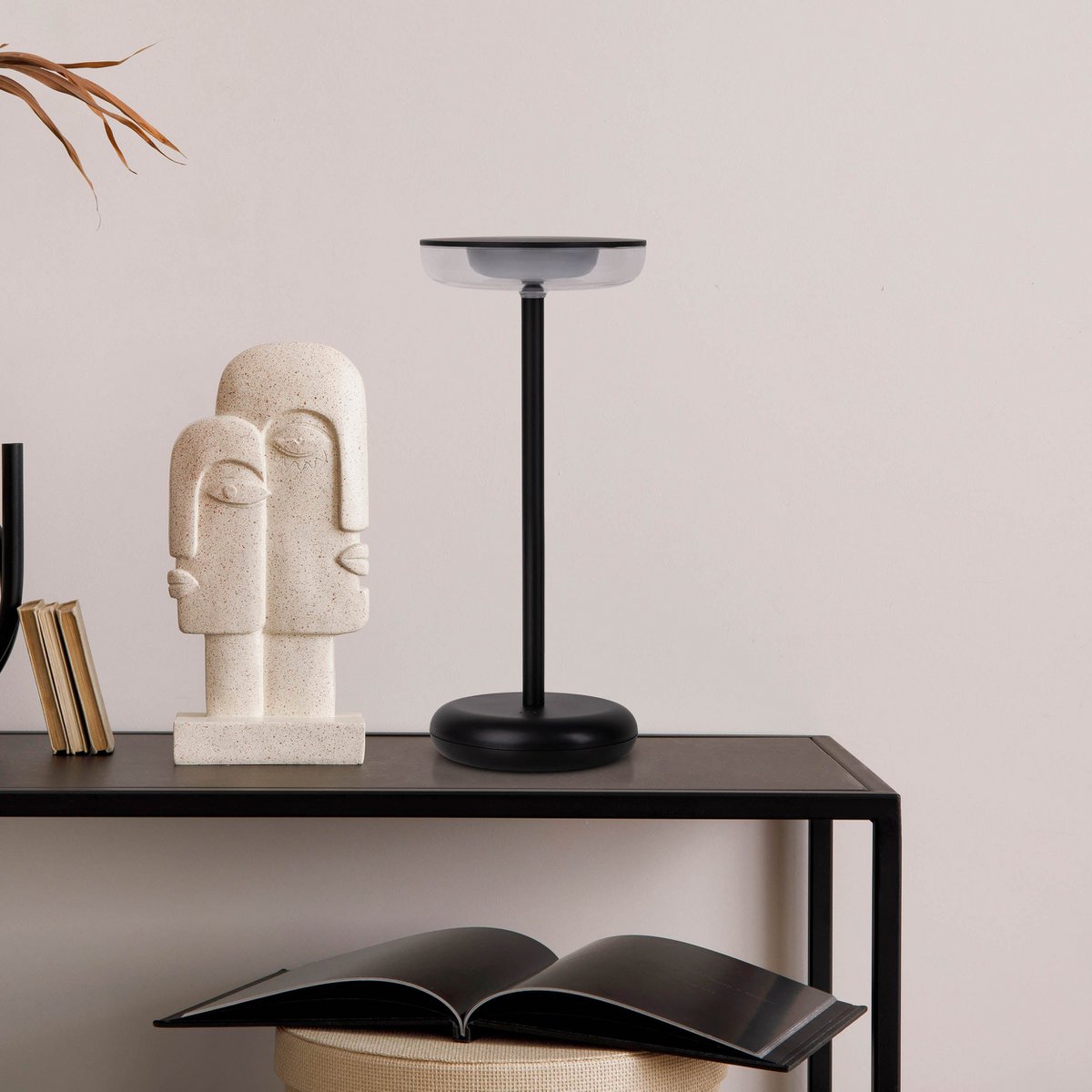 Noteloze tabletlamp "PASI" voor buiten en binnen, gemaakt van metaal en plastic in zwart, dimbaar, met aanraking en geheugenfunctie, ca. 26 cm hoog