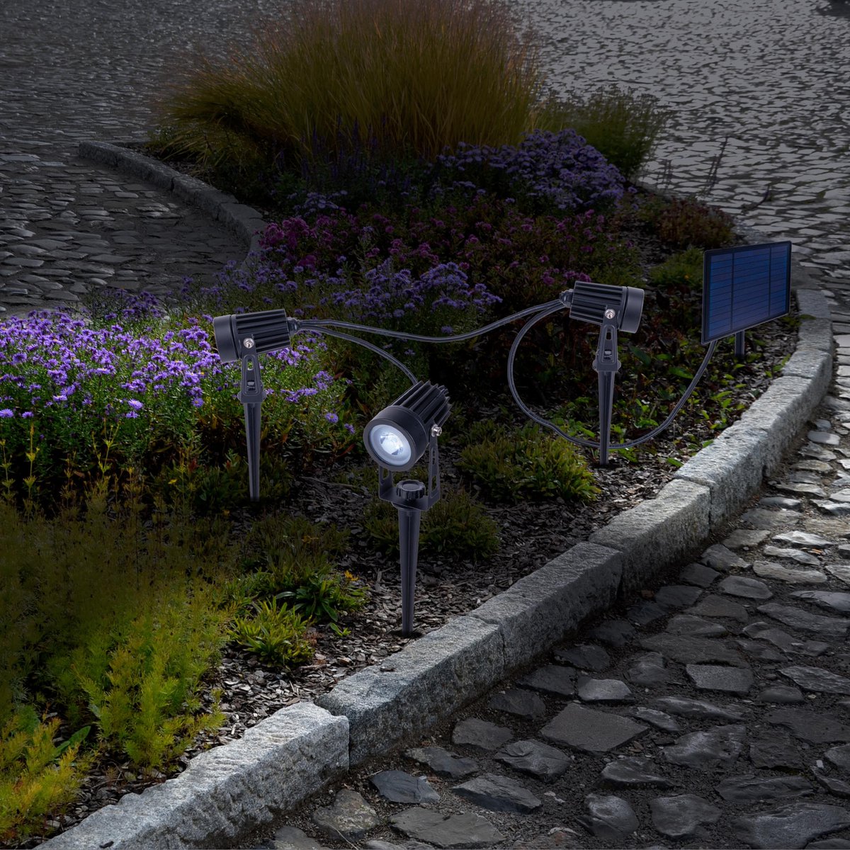 LED-zonne-spot met 3 zitplaatsen met Earthspout "Spoti" "buiten en speerboeien