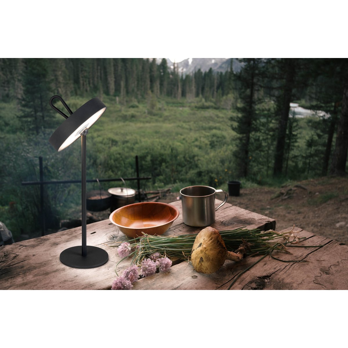 LED -batterijlamp magnetisch "Ella" voor buiten en binnen, gemaakt van metaal en plastic in zwart, 35 cm hoog