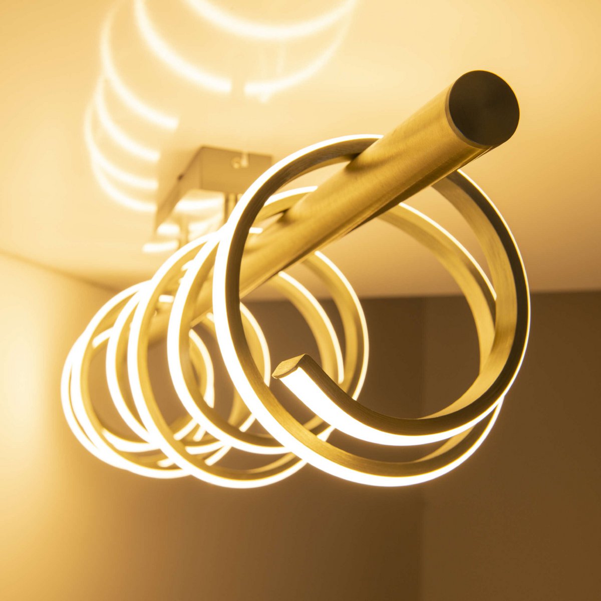 LED -plafondlamp "Belleza", moderne metalen plafondlamp en plastic in nikkel mat en wit, met stevig gebouwd -in LED's, 100 cm lang. De ideale verlichting voor woonkamer, eetkamer of keuken.