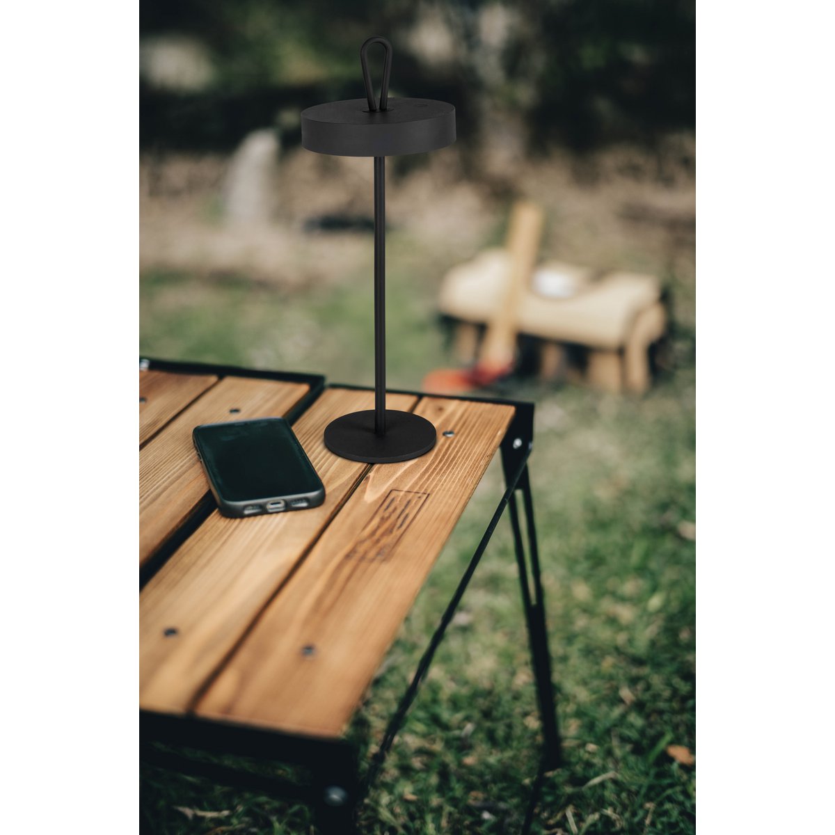 LED -batterijlamp magnetisch "Ella" voor buiten en binnen, gemaakt van metaal en plastic in zwart, 35 cm hoog