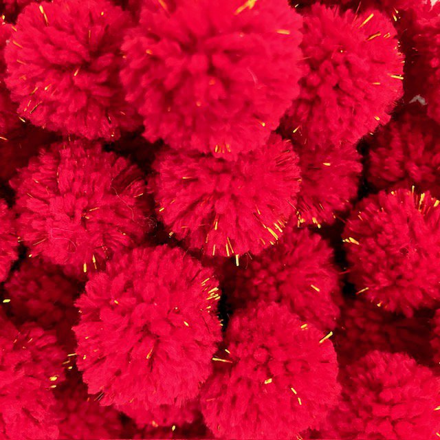 Luna -Leena Hair Clips POM POM 2X - ROOD & GOUD VLAKKEN - Zachte wol - Handgemaakt Nepal