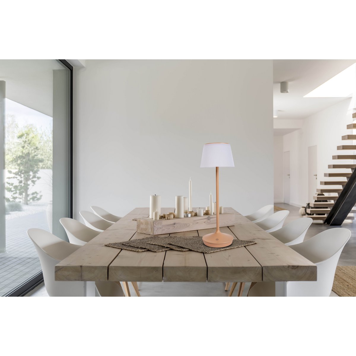 Zonne -batterijlamp "EMMI" 38 cm hoog, paraplu Ø 13 cm, metaal in amandel en wit plastic, voor de buitenruimte, dimable CCT.