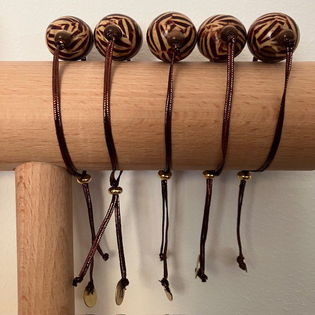 Luna -Leena armband Leopard Brown - One Size volwassen - gerecycled en gemaakt van bestaande kettingen van Nepal