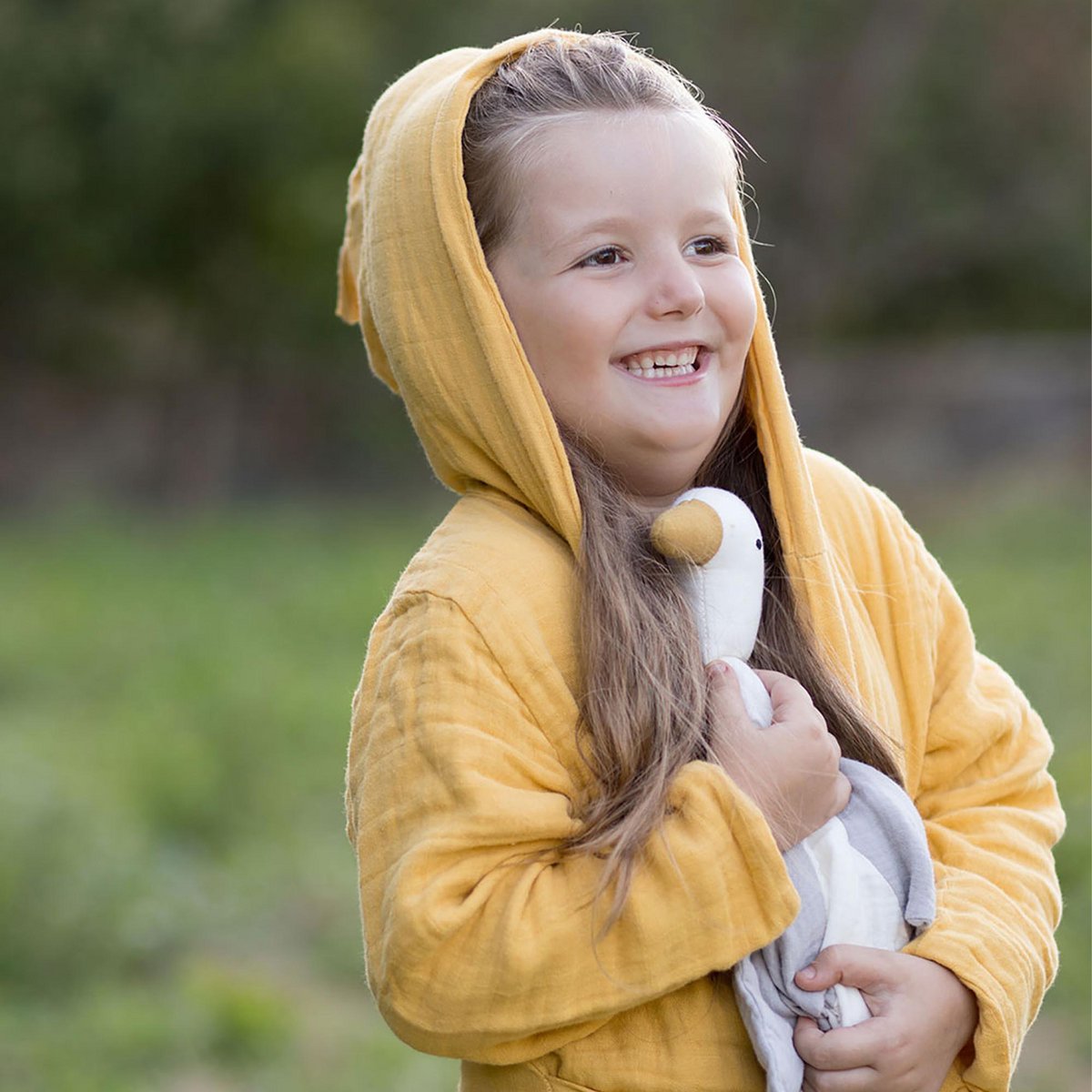 OrganicEra biologische mousseline kinderbadjas, 3-4 jaar, mosterd