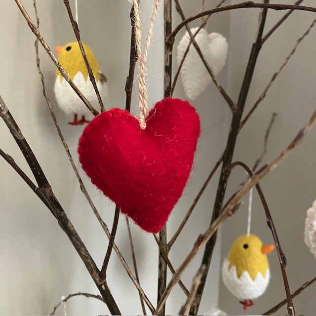 Luna -Leena Heart Red Hanger - Bag Charme - Wool Filt - Handmade in Nepal